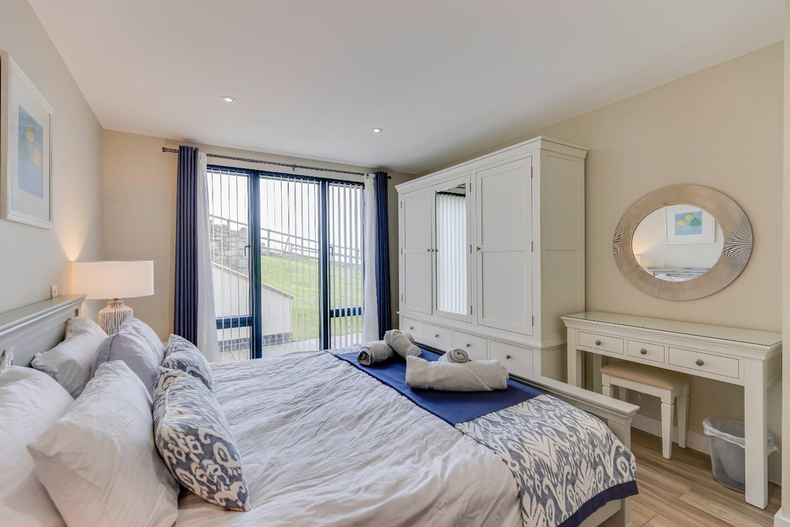 Apartment 6, Horizon, Slon Lane, Ogmore By Sea, Vale of Glamorgan, CF32 0PN